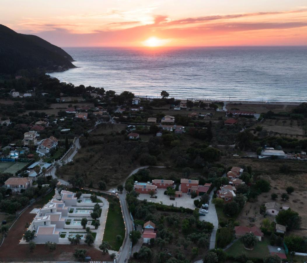 Rizomata Luxury Villas Lefkada City Bagian luar foto